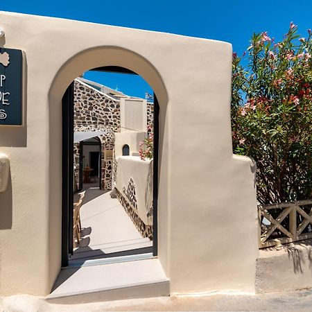 Deep Cave Suites Kontochori Fira  Dış mekan fotoğraf