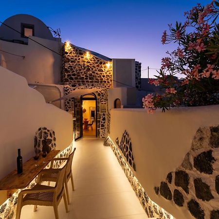 Deep Cave Suites Kontochori Fira  Dış mekan fotoğraf