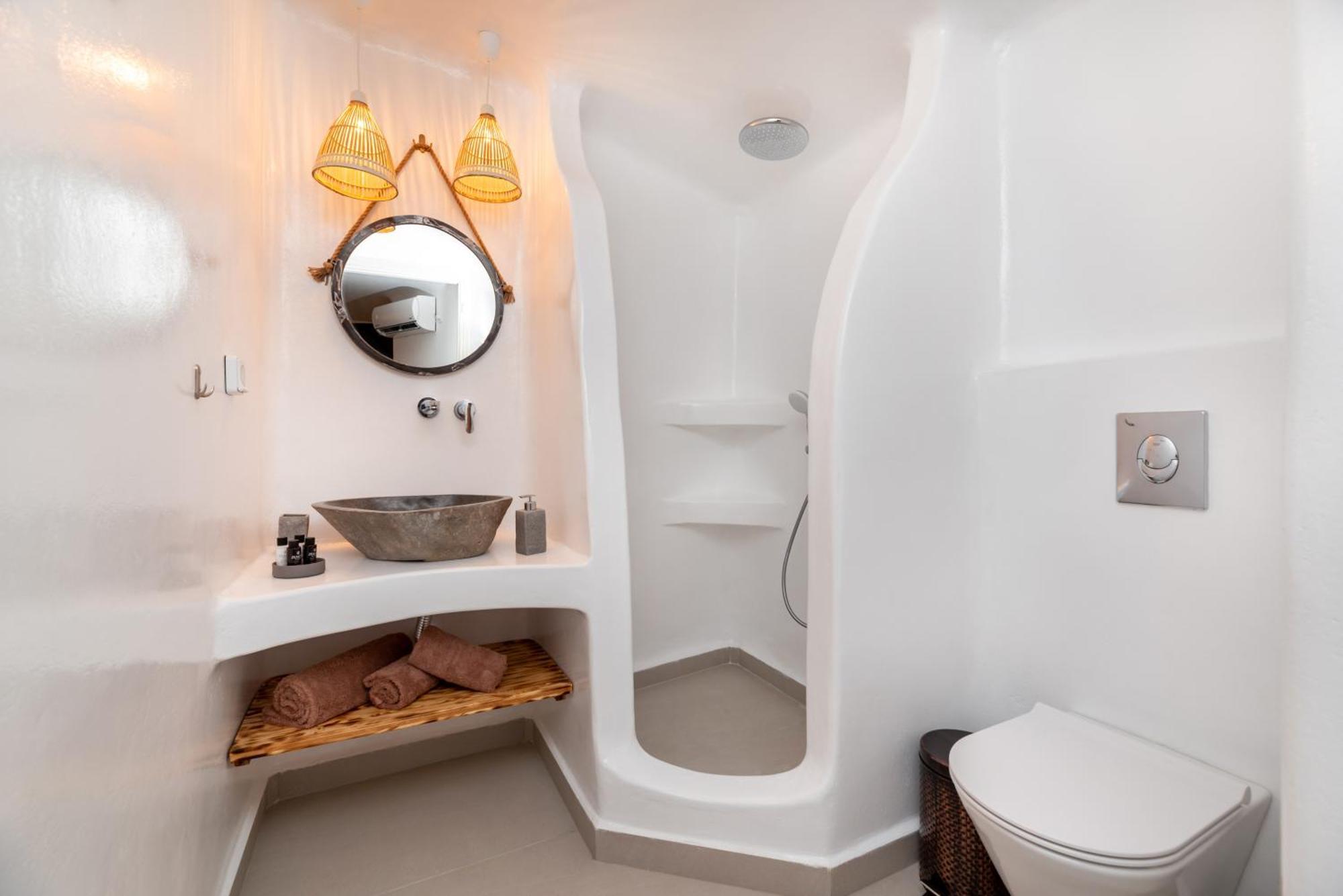 Deep Cave Suites Kontochori Fira  Dış mekan fotoğraf