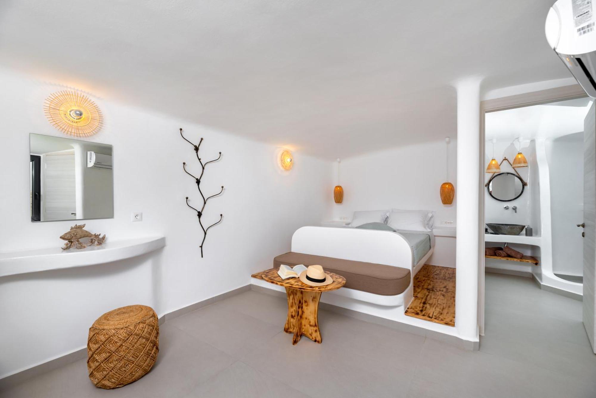 Deep Cave Suites Kontochori Fira  Dış mekan fotoğraf